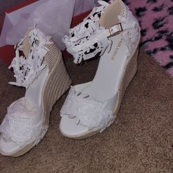 White Lace Wedges *NEW*