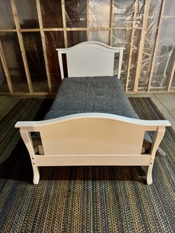 Twin bed frame