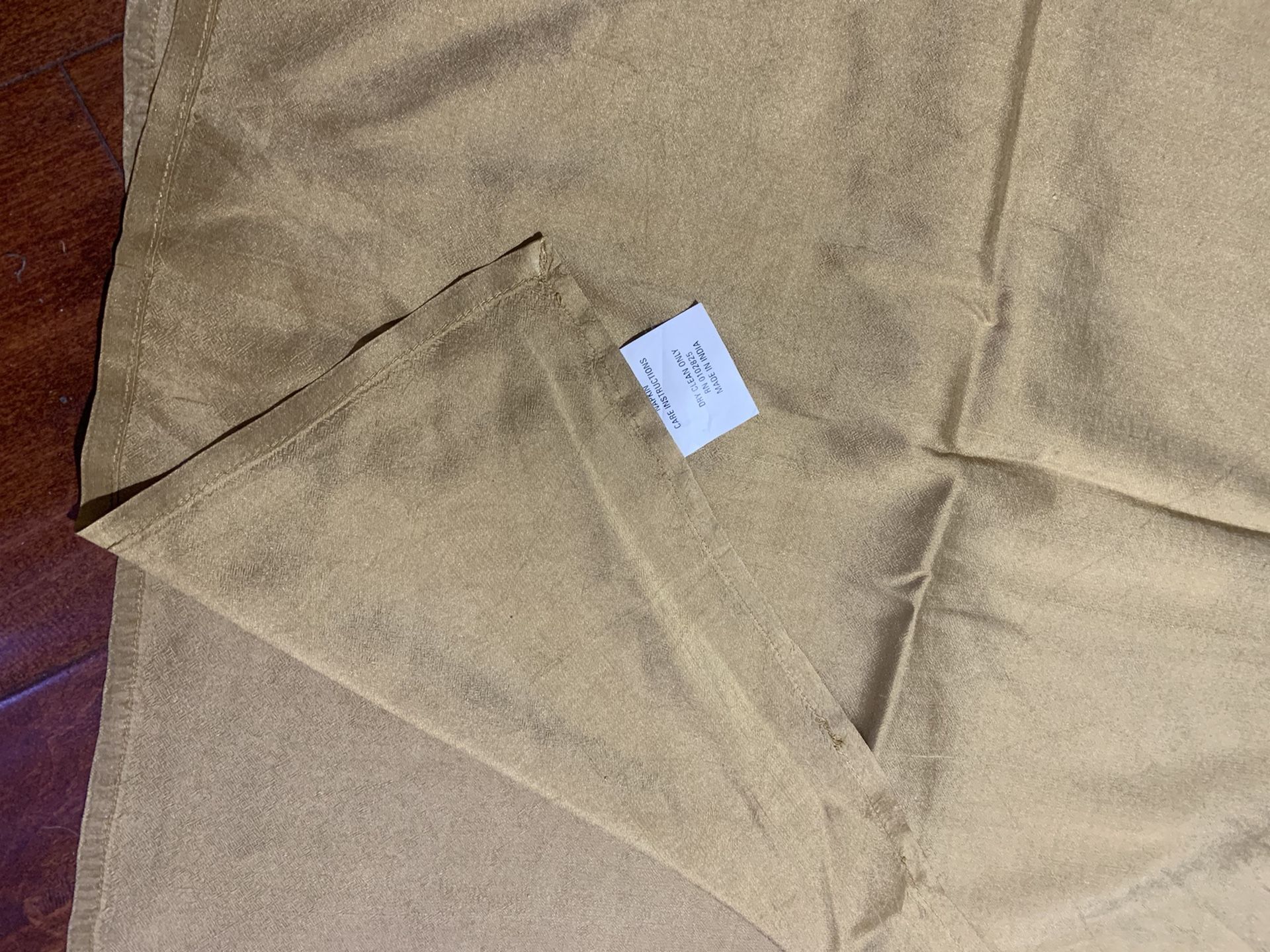 Silk Napkins Set of 10 (18 x 18 Inches) Reusable Dinner Napkin Square