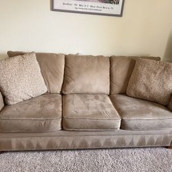 Carl’s FurniturePullout Sofa Bed