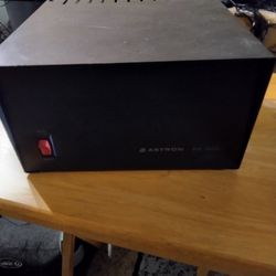 Very Nice Work Excellent 12 Volt 20 Amp Power Supply