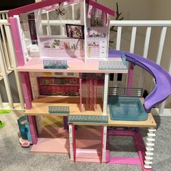Barbie Dreamhouse 
