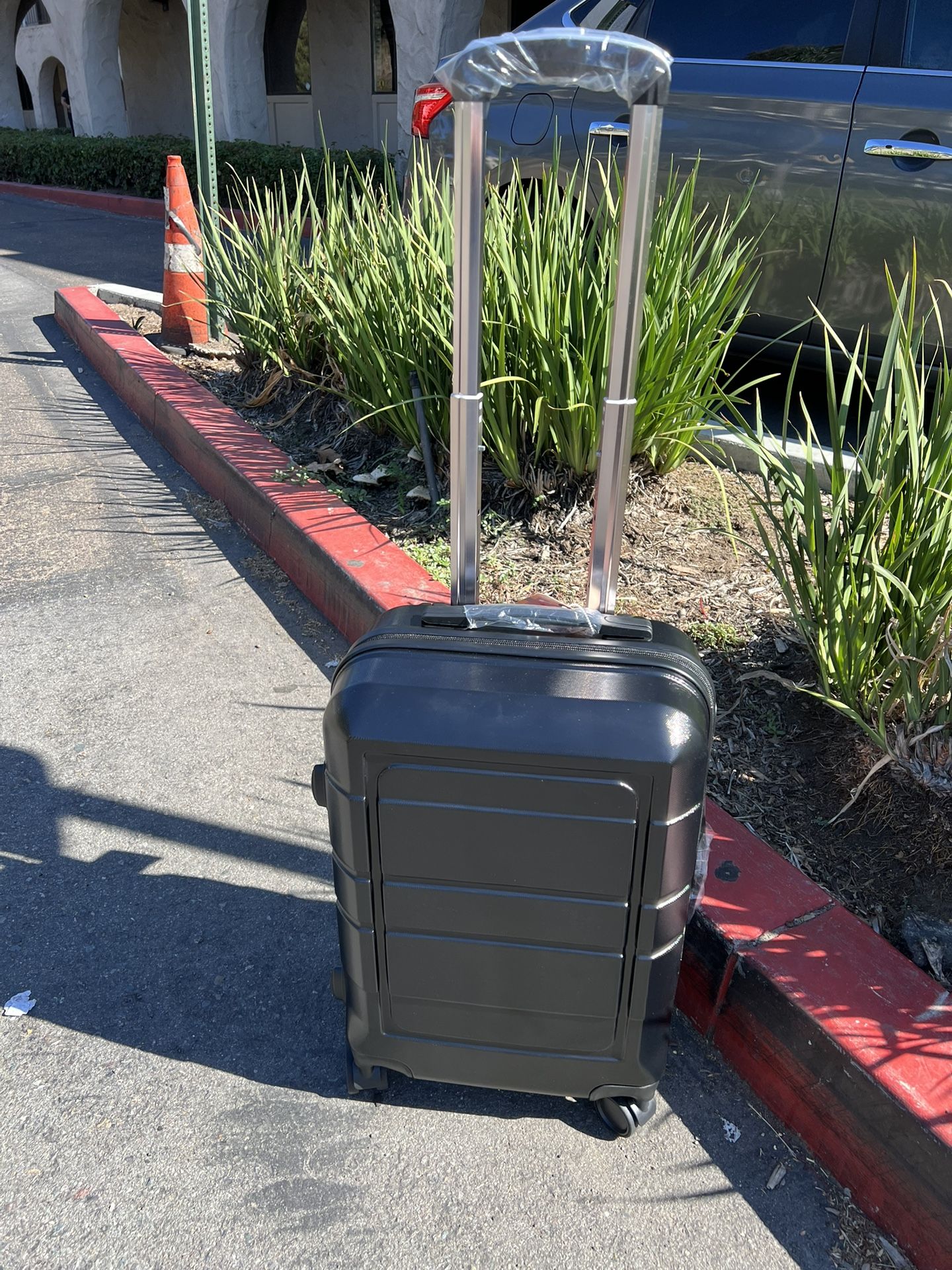 Black Hardcase Carry-on Spinner, TSA Lock