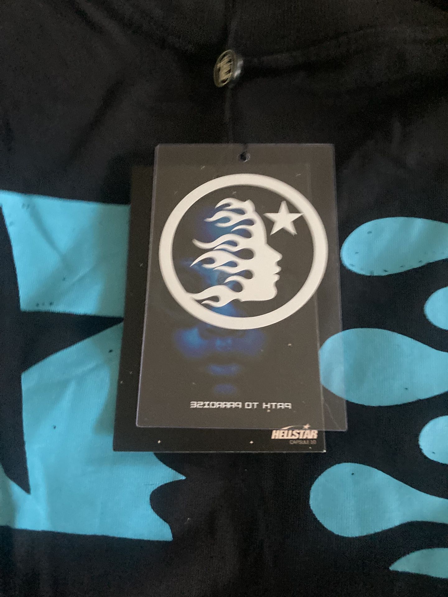 Only Been One Two Times The Tag Had Came Off When I Was Trying To Wash It, I Had To Take Off The Tag. I Took Off The Tag And It Broke, But I Still Hav