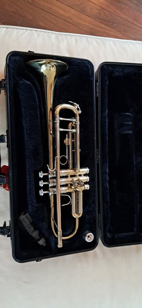Trumpet - Selmer Bach Aristocrat TR500 -