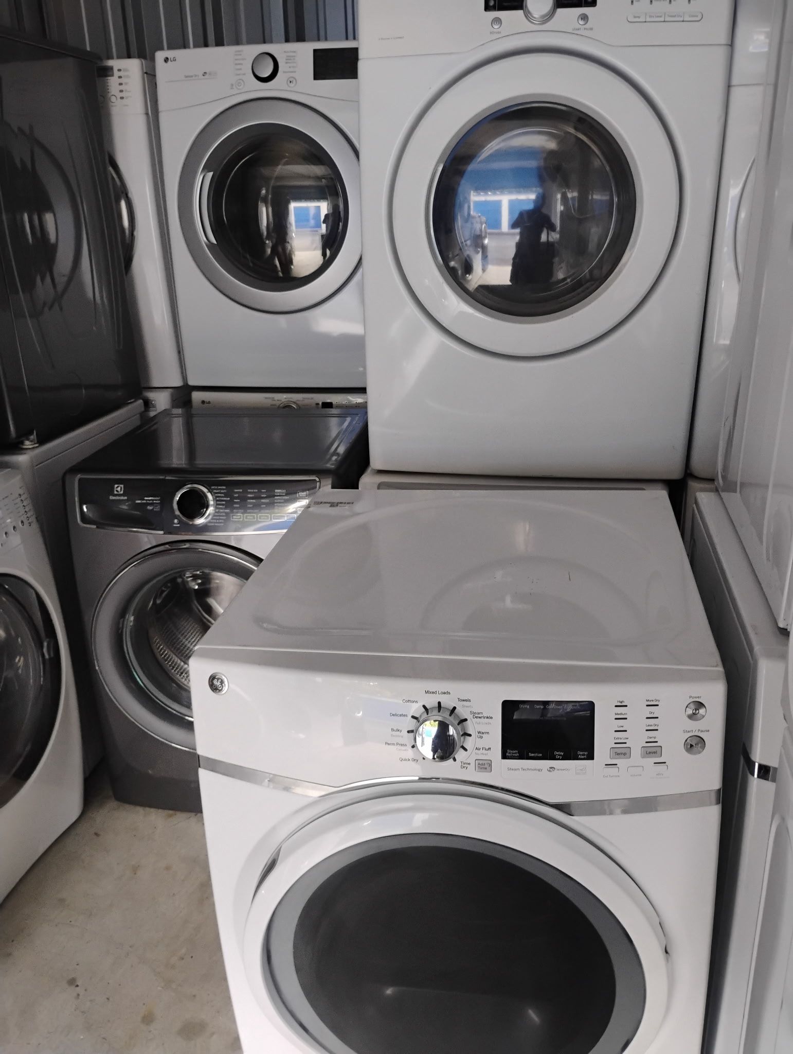 Washer/Dryers Appliances