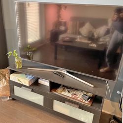 Samsung 55" 4K UltraHD Smart TV with IKEA TV stand