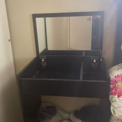 Compact Vanity Like New