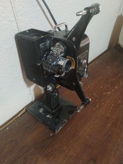 Vintage Eastman Kodak Kodascope Model G Series II2 16Mm Film Projector