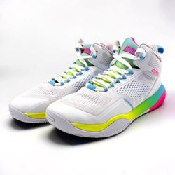 Women Moolah (contact info removed)38 White w/Pastel 8.5 See Description