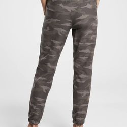 Athleta Faralon Jogger 8 Womens