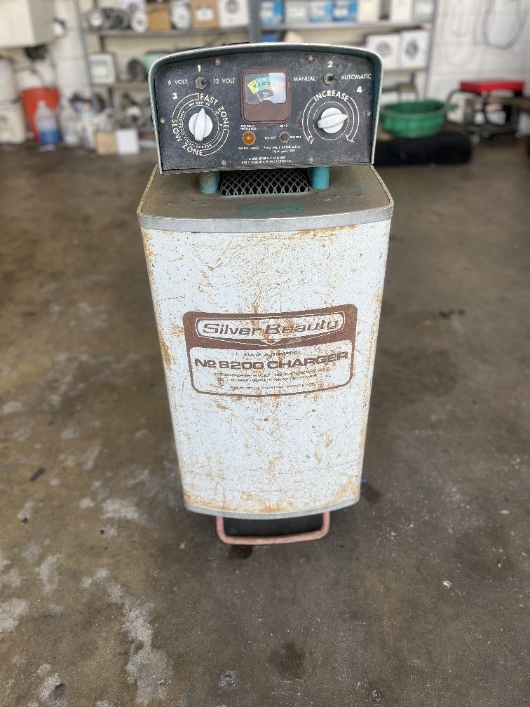1950s Vintage battery charger