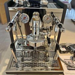 ECM Synchronika Anthracite Espresso
machine