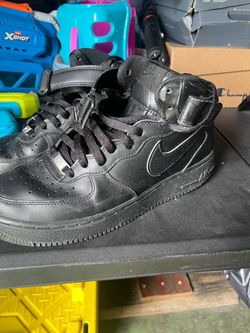 Nike Air Force 1 Mid Triple Black Sneakers