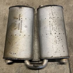 Chrysler Dual Mufflers