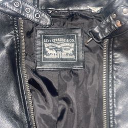 Levis Woman’s Leather Jacket
