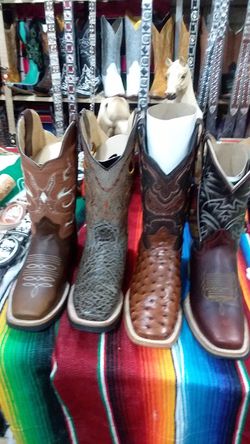 Botas para caballero tayas disponibles