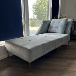 Chaise Lounge