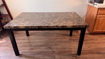 Dining table and entry way mirror for $100