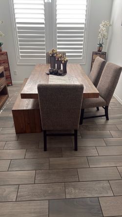 Full dining room furniture set