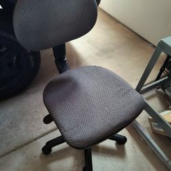 Simple Desk Chair - Good Condition