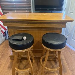 Gaming table,   NEGOTIABLE