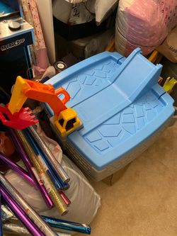 Little tikes toddler construction sand box toy. Used