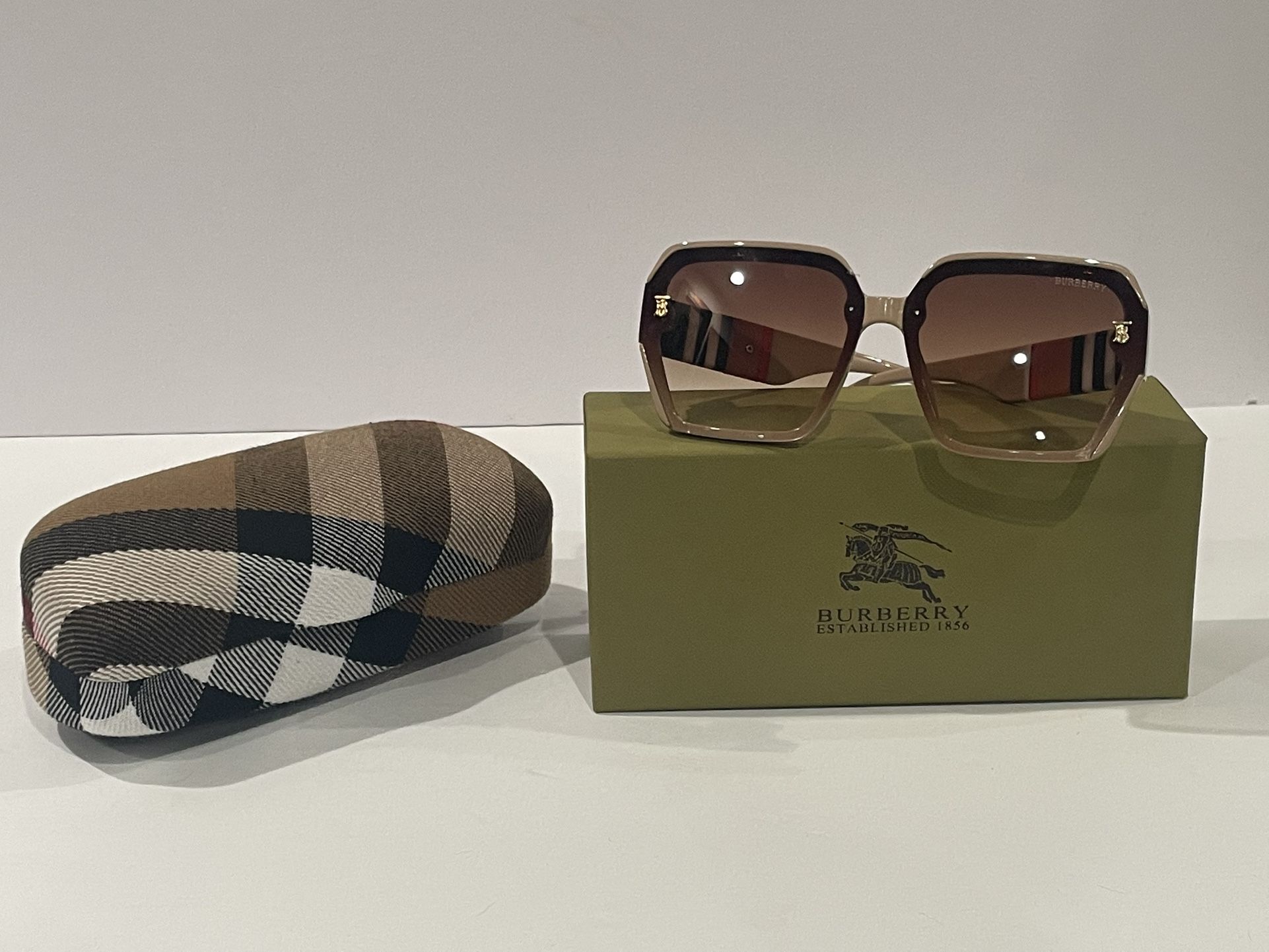 Burberry Designer Glasses 