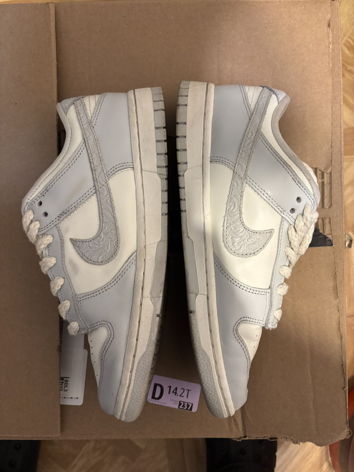 Nike Dunks low / Adidas Yeezy Boost 700 “Sun” 