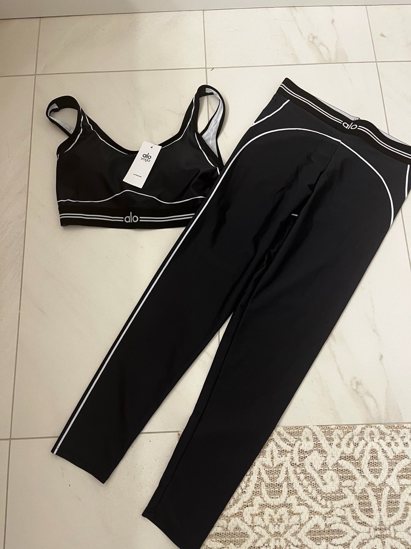 Alo yoga set
