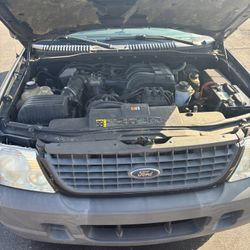 2004 Ford Explorer