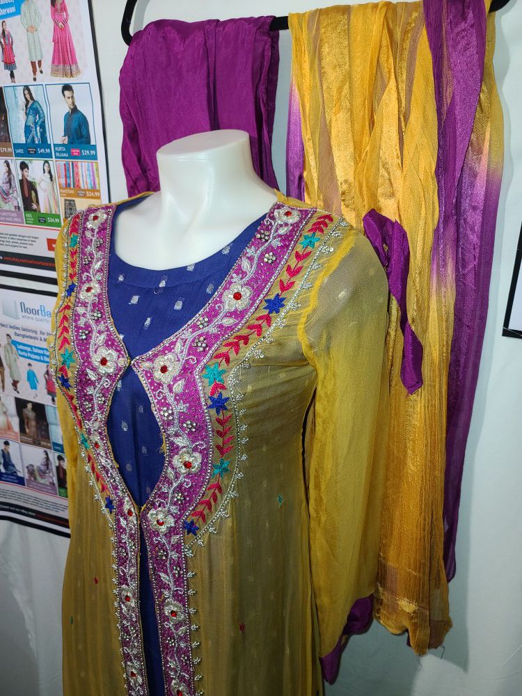 Beautiful Pakistani Georgette Wedding dress for Party Medium Size