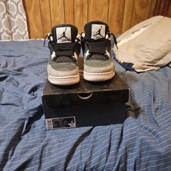 Jordan 4rs Retro New 