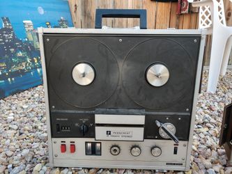 VINTAGE REEL TO REEL 4 TRACK RECORDER