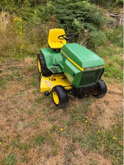 John Deere 314 mower