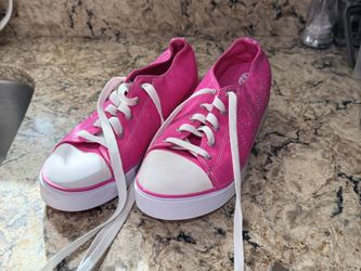 Heelys Shoes Sized 8 Womens