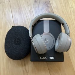 Beats Solo Pro