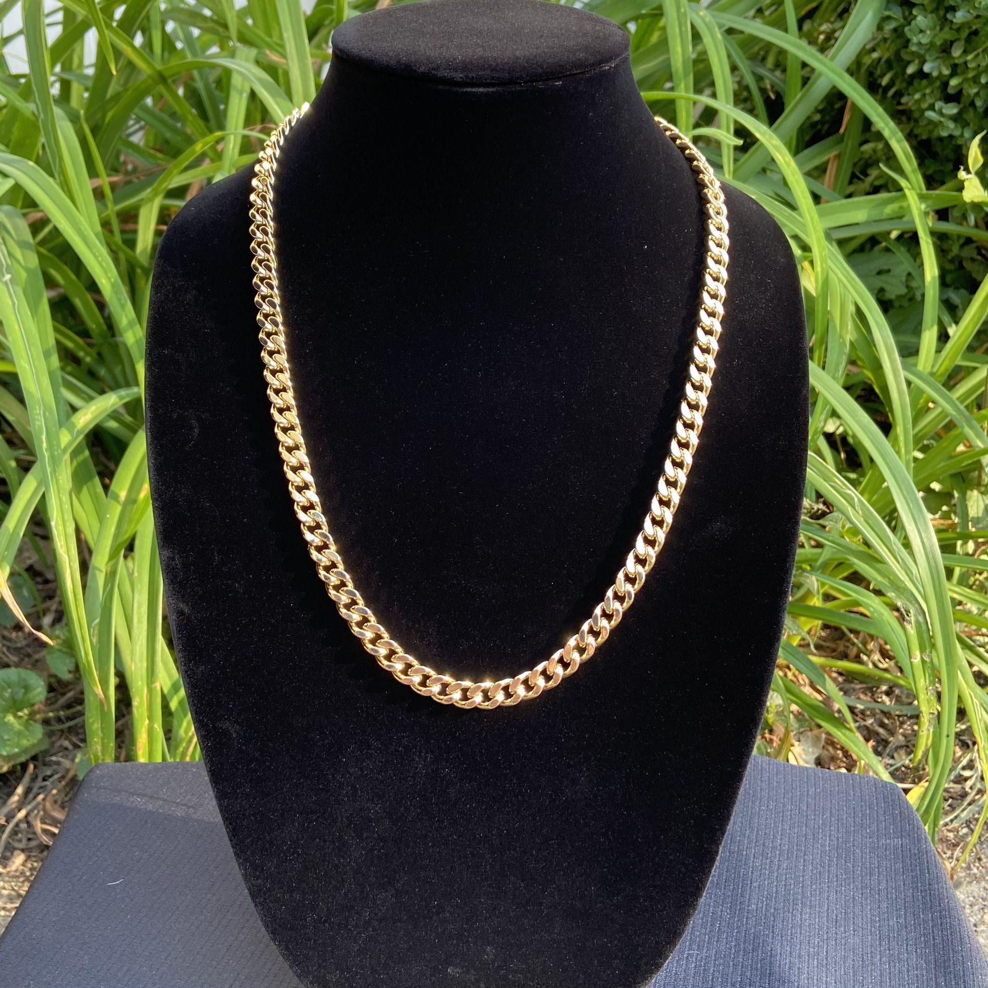 Gold Chain Cuban Necklace 24in 8mm
