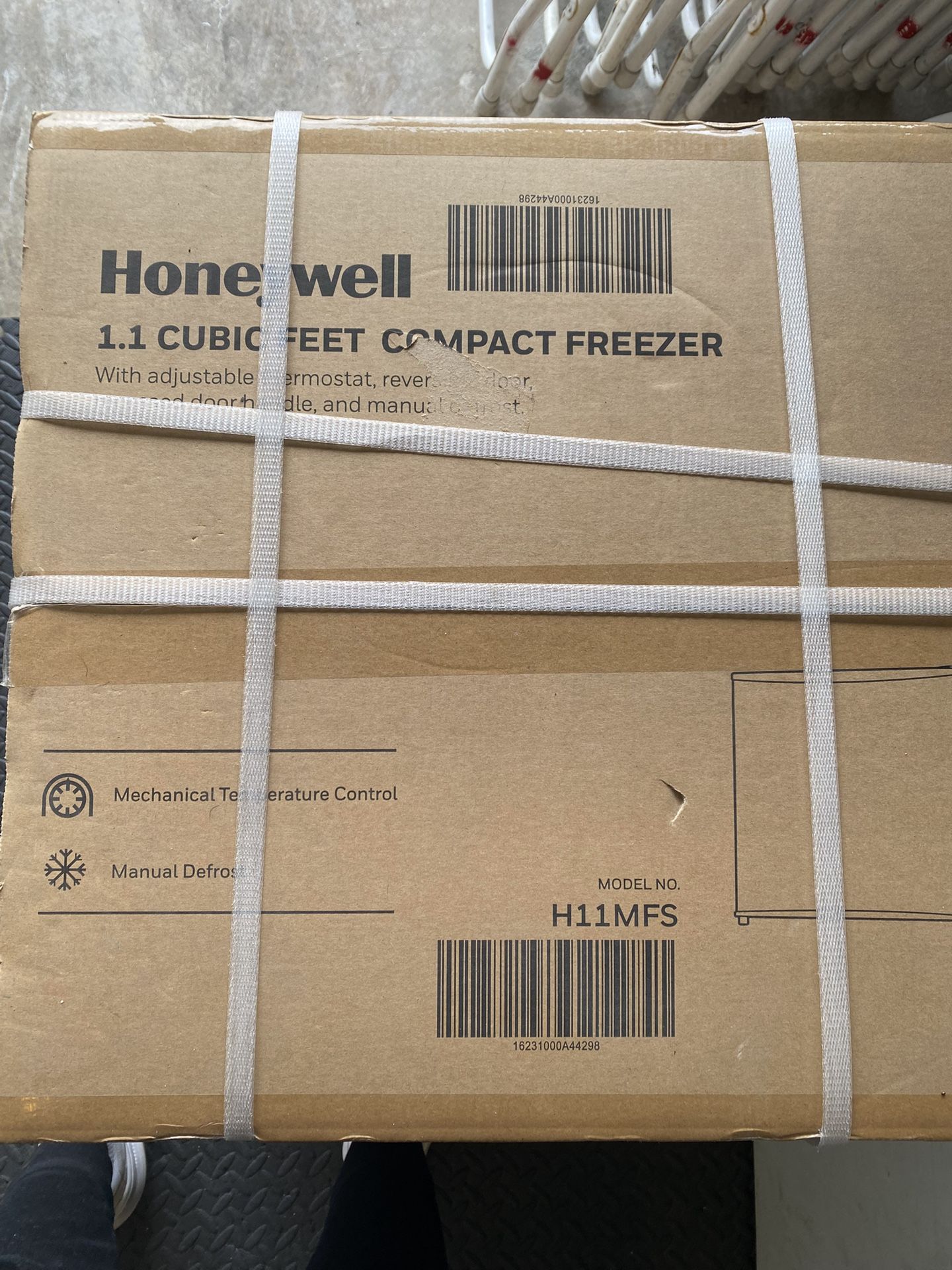 Honeywell Compact Freezer