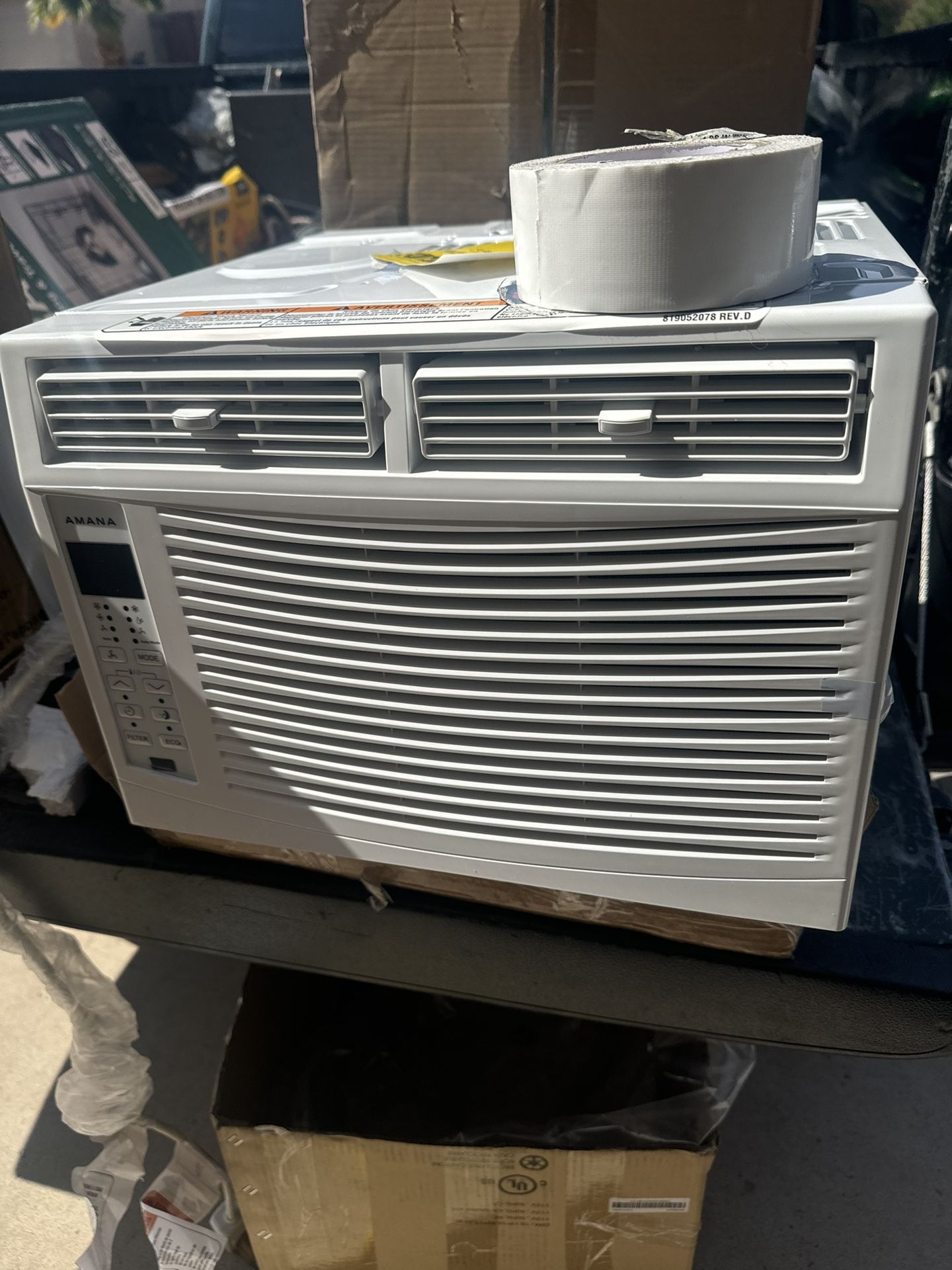 6000 BTU AMANA WINDOW AC 110 V W REMOTE NEW