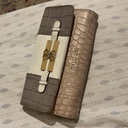 Guess Wallet