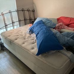 Queen Mattress And Box Springs