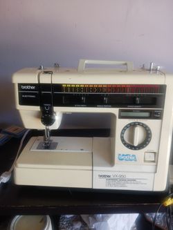 Brother VX-950 Electronic  Sewing  Machine w/pedal  Parts Only.