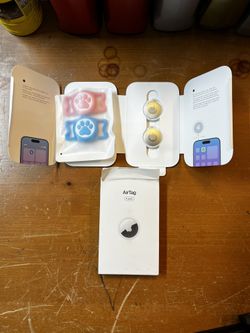 Two Pet Apple Air Tags