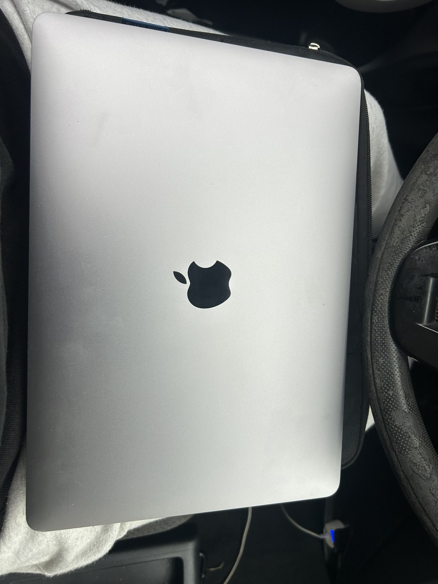 MacBook Pro A2338