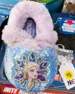 Frozen Slippers - BRAND NEW - Small 5/6c