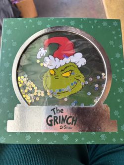 The Grinch Socks Gift Box