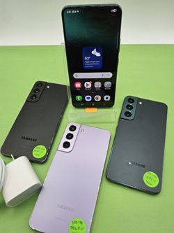 Samsung Galaxy S22 128gb Unlocked With Case Chargers Warranty $240 Each
