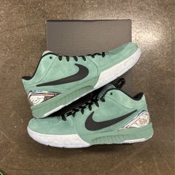 NIKE KOBE IV PROTO GIRL DAD