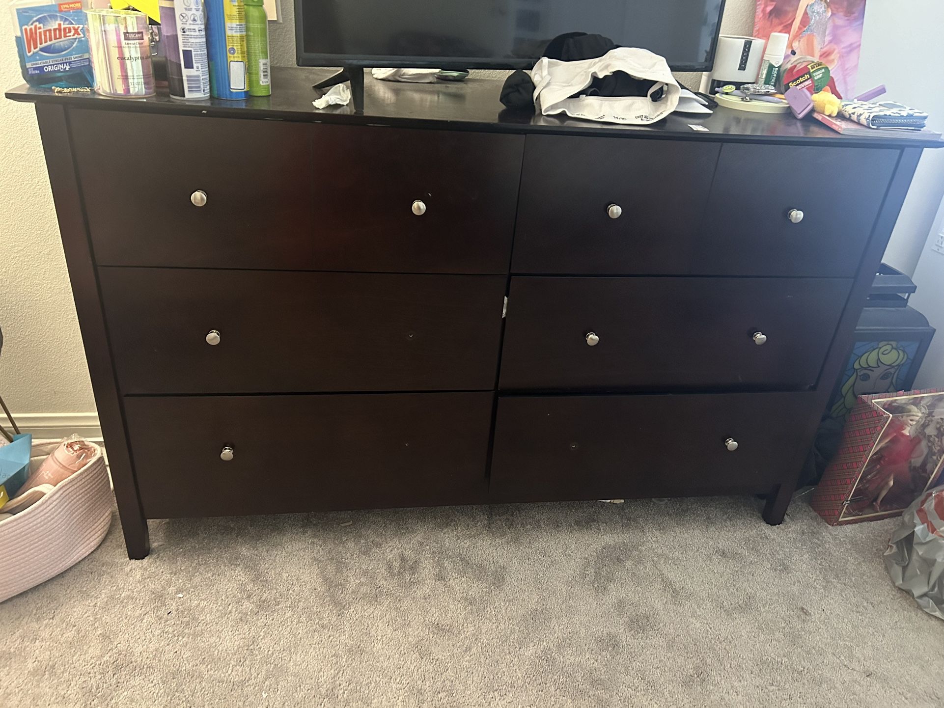 Dresser With Two Nightstands